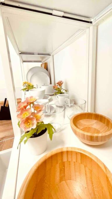 Moderny Apartman S Parkovanim Братислава Екстериор снимка